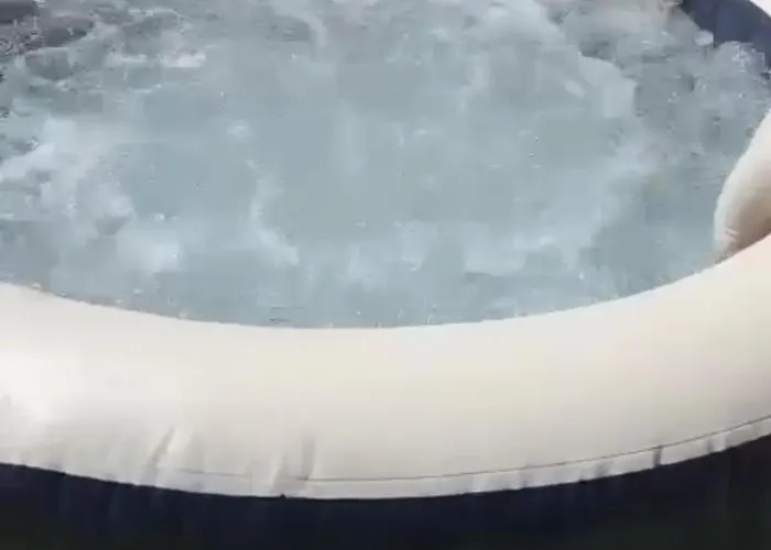 Jacuzzi A L'abri Des Vents Carcasona