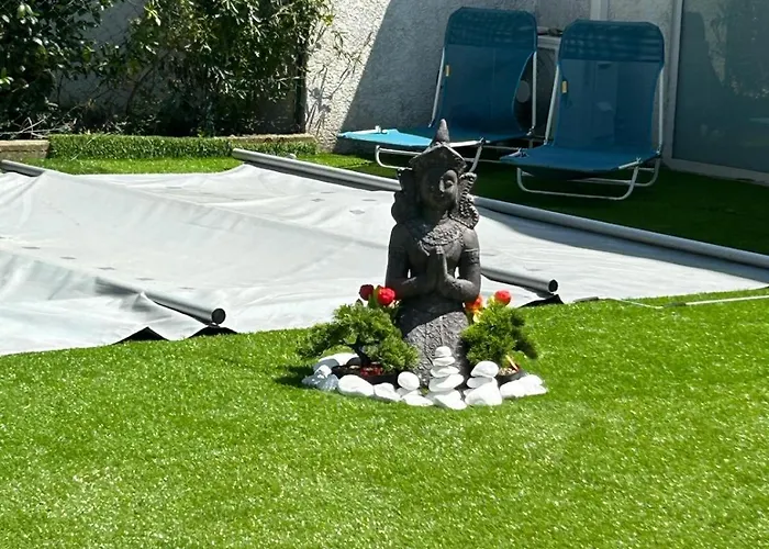 Jacuzzi A L'abri Des Vents *