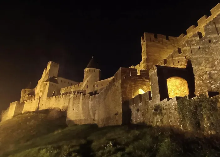 Jacuzzi A L'abri Des Vents Carcasona