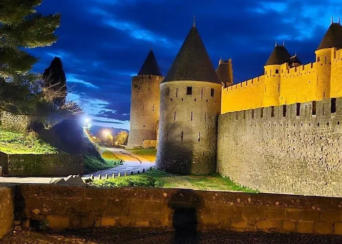 Jacuzzi A L'abri Des Vents * Carcassonne