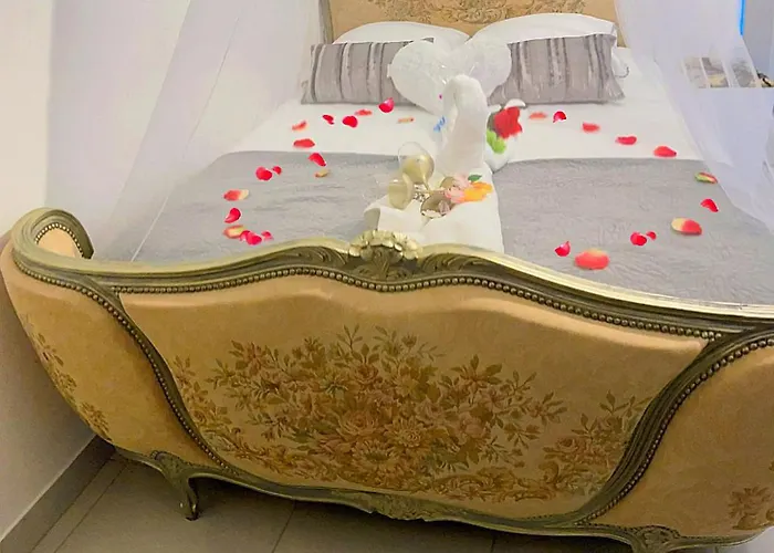 Jacuzzi A L'abri Des Vents *